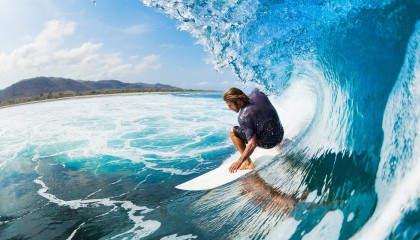 开云体育全站-瑞士男足小组赛全胜，强势晋级淘汰赛，瑞士男足主帅